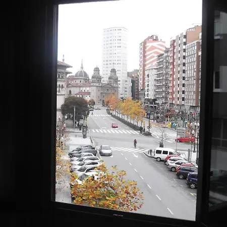 招待所 Plaza