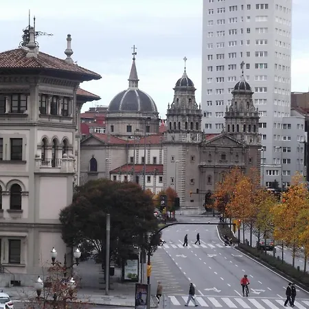招待所 Plaza